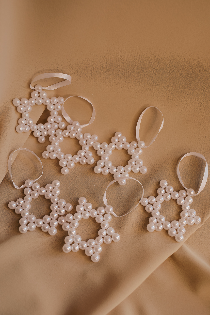 nan – handcrafted pearl ornament with silver details, gift‑ready by Rivolini.